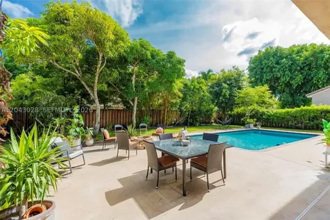 10777 Charleston Place Cooper City FL 33026