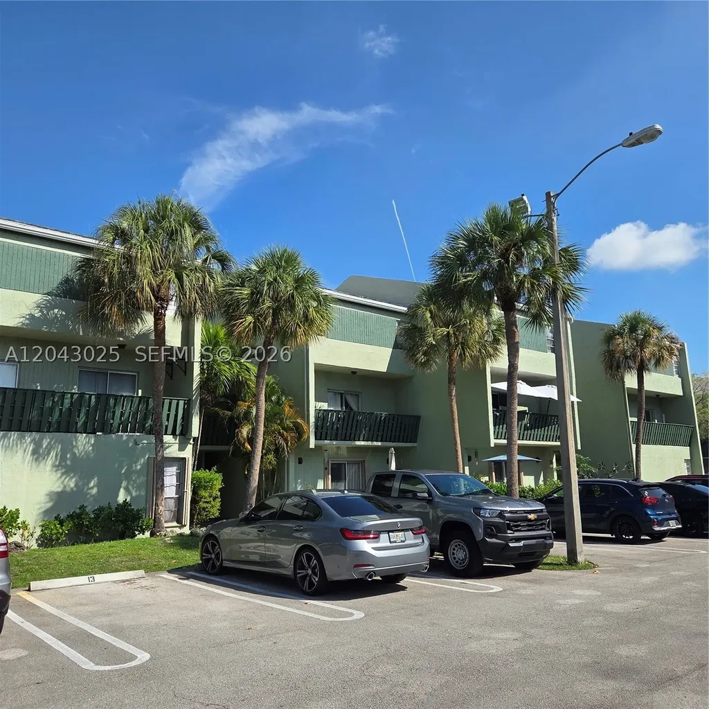 8905 NW 28th Drive Coral Springs FL 33065