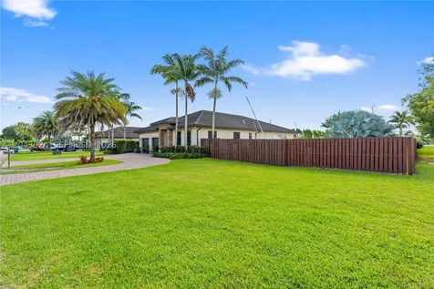 21365 SW 177th Court Miami FL 33187