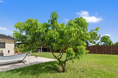 21365 SW 177th Court Miami FL 33187