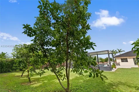 21365 SW 177th Court Miami FL 33187