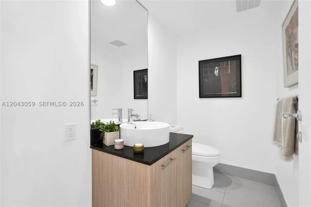 3951 S Ocean Drive Hollywood FL 33019