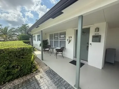 330 NE 48th Street Oakland Park FL 33334