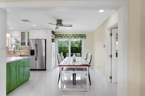 330 NE 48th Street Oakland Park FL 33334