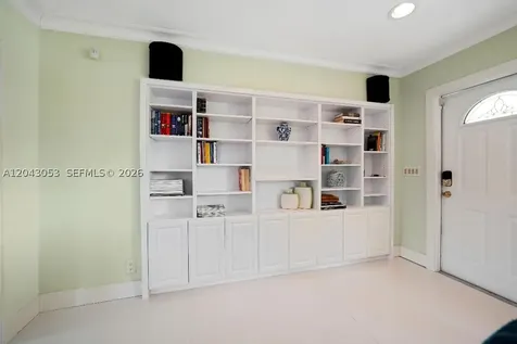 330 NE 48th Street Oakland Park FL 33334