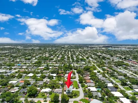 330 NE 48th Street Oakland Park FL 33334