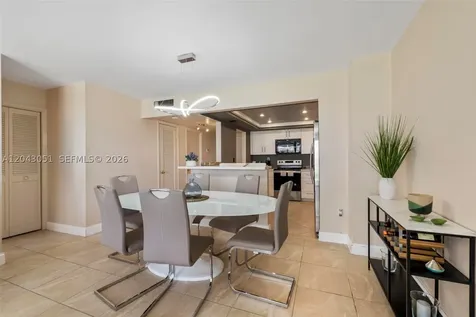 18061 Biscayne Boulevard Aventura FL 33160