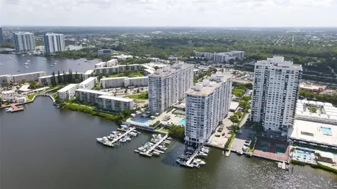 18061 Biscayne Boulevard Aventura FL 33160