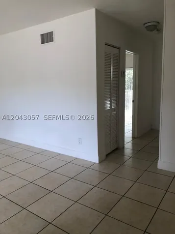 1895 Venice Park Drive Miami FL 33181