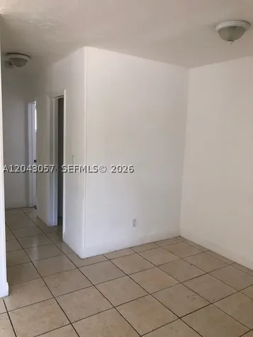 1895 Venice Park Drive Miami FL 33181