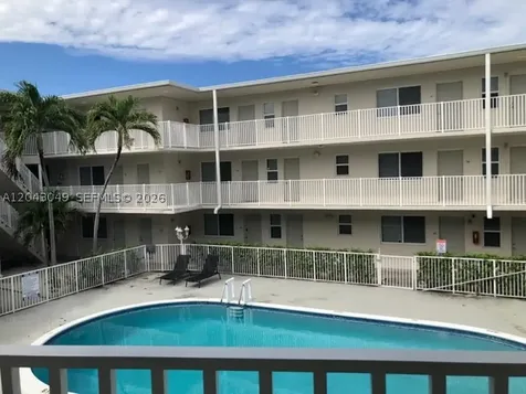 1895 Venice Park Drive Miami FL 33181