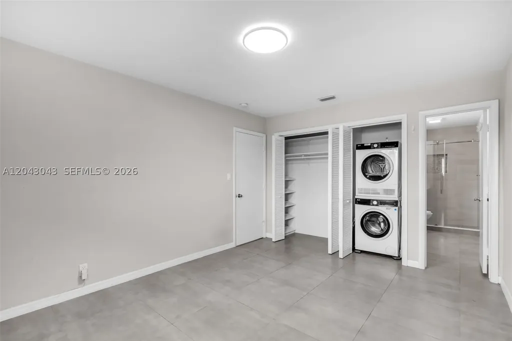 2175 NE 56th Street Fort Lauderdale FL 33308
