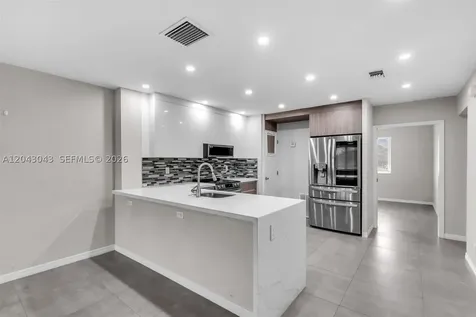2175 NE 56th Street Fort Lauderdale FL 33308