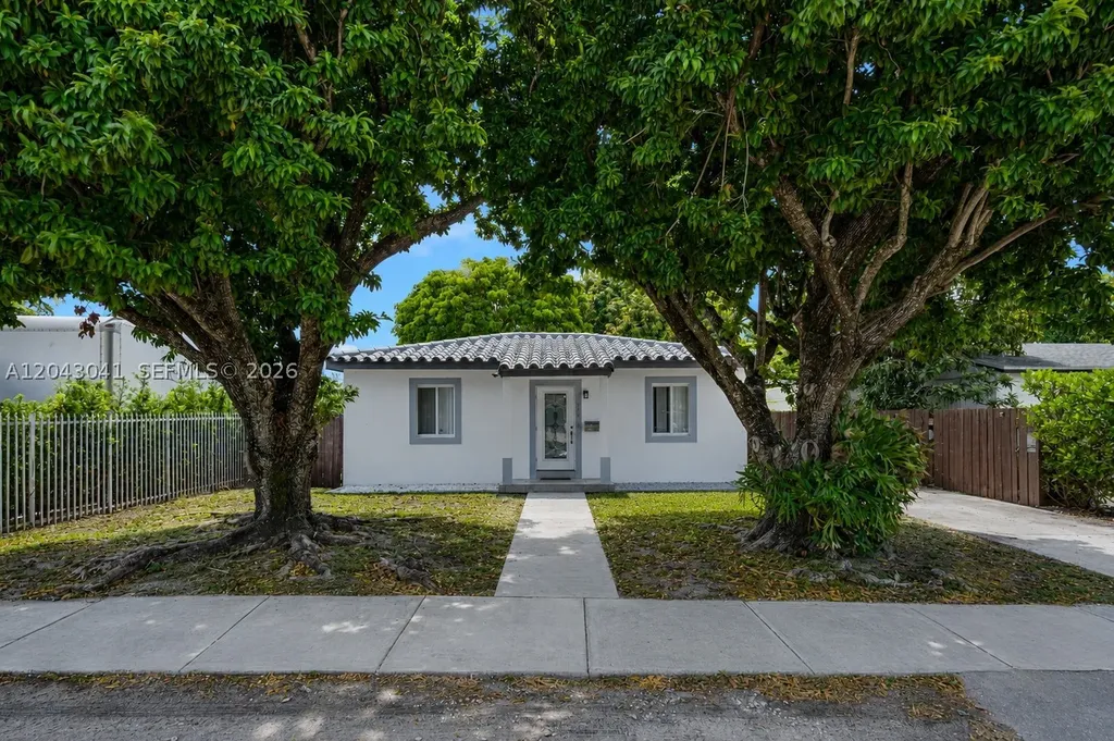 270 NW 51st Avenue Miami FL 33126