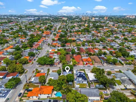 270 NW 51st Avenue Miami FL 33126