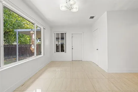 270 NW 51st Avenue Miami FL 33126