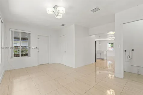 270 NW 51st Avenue Miami FL 33126