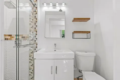 270 NW 51st Avenue Miami FL 33126