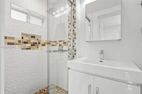 270 NW 51st Avenue Miami FL 33126