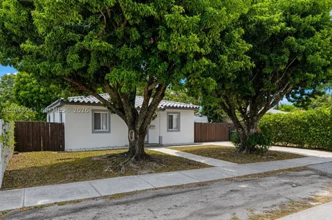 270 NW 51st Avenue Miami FL 33126