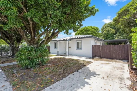 270 NW 51st Avenue Miami FL 33126