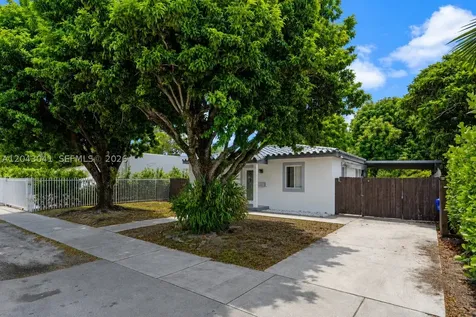 270 NW 51st Avenue Miami FL 33126