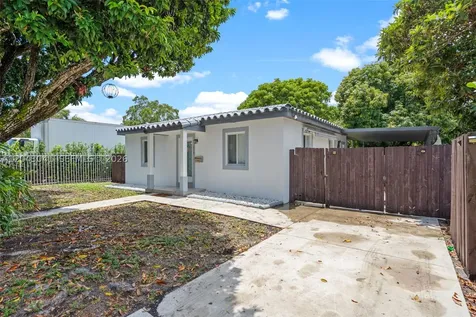 270 NW 51st Avenue Miami FL 33126