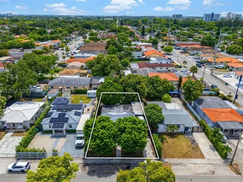 270 NW 51st Avenue Miami FL 33126