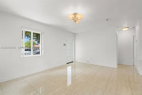 270 NW 51st Avenue Miami FL 33126