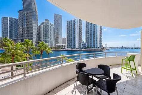 888 Brickell Key Drive Miami FL 33131