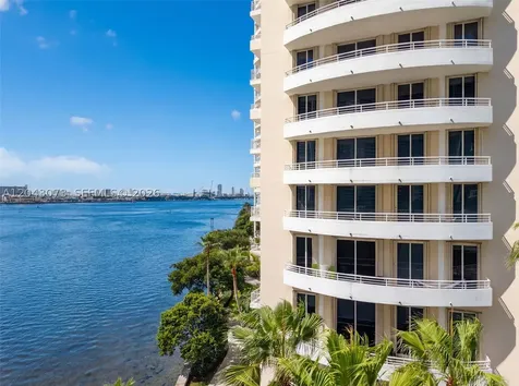 888 Brickell Key Drive Miami FL 33131