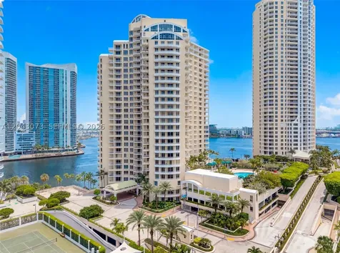 888 Brickell Key Drive Miami FL 33131