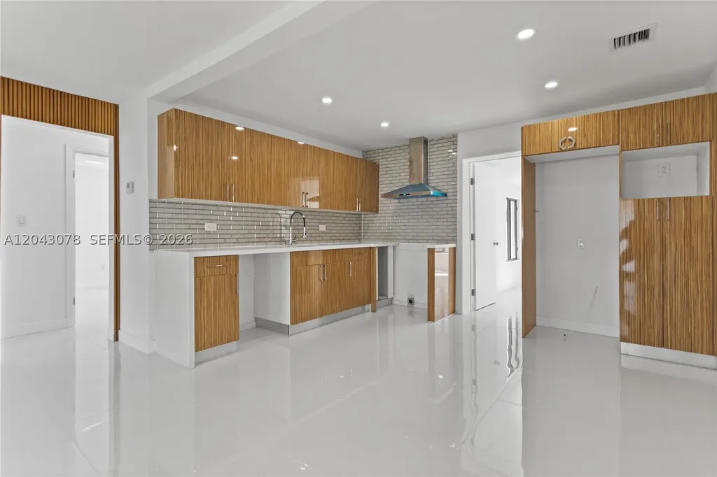 1524 SW 32 Court Fort Lauderdale FL 33315