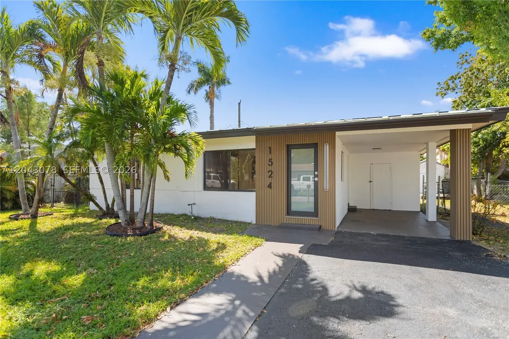 1524 SW 32 Court Fort Lauderdale FL 33315