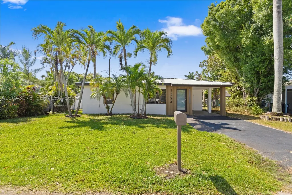 1524 SW 32 Court Fort Lauderdale FL 33315