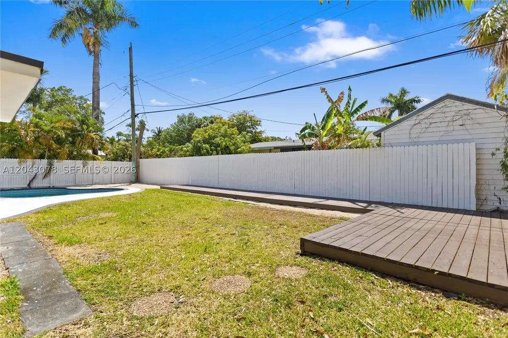 1524 SW 32 Court Fort Lauderdale FL 33315