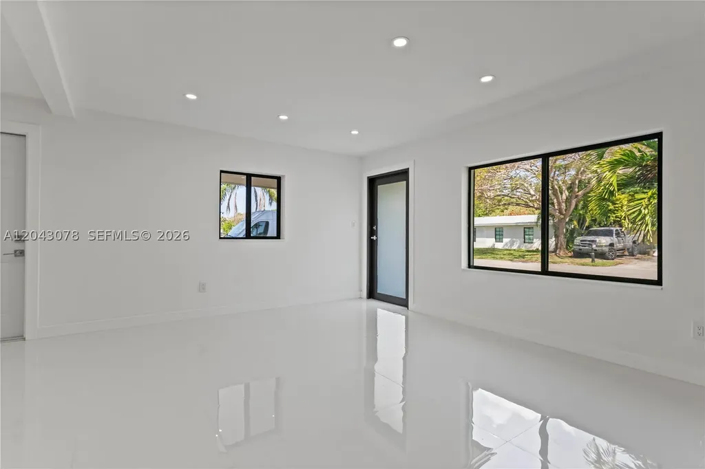 1524 SW 32 Court Fort Lauderdale FL 33315