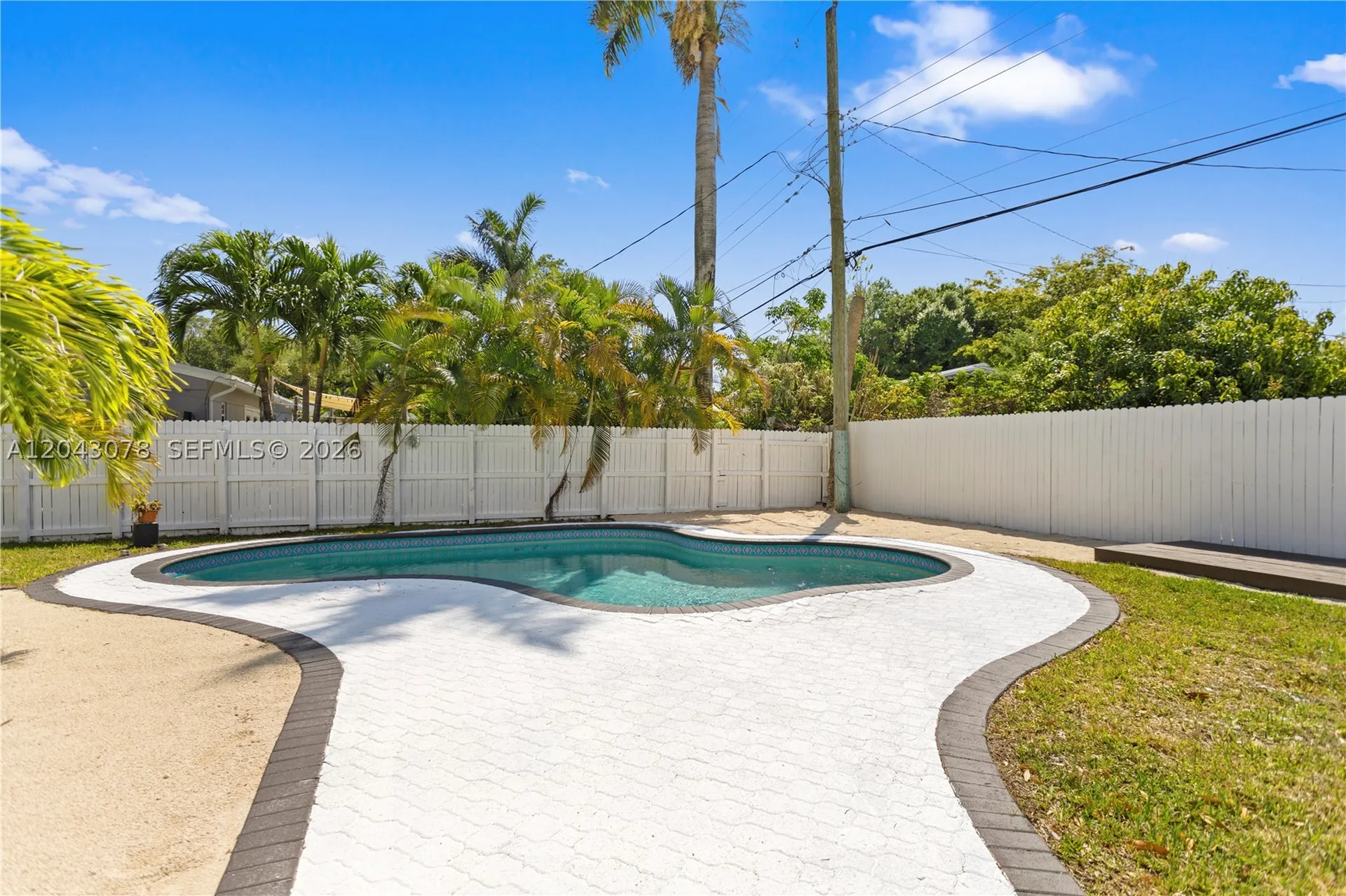 1524 SW 32 Court Fort Lauderdale FL 33315