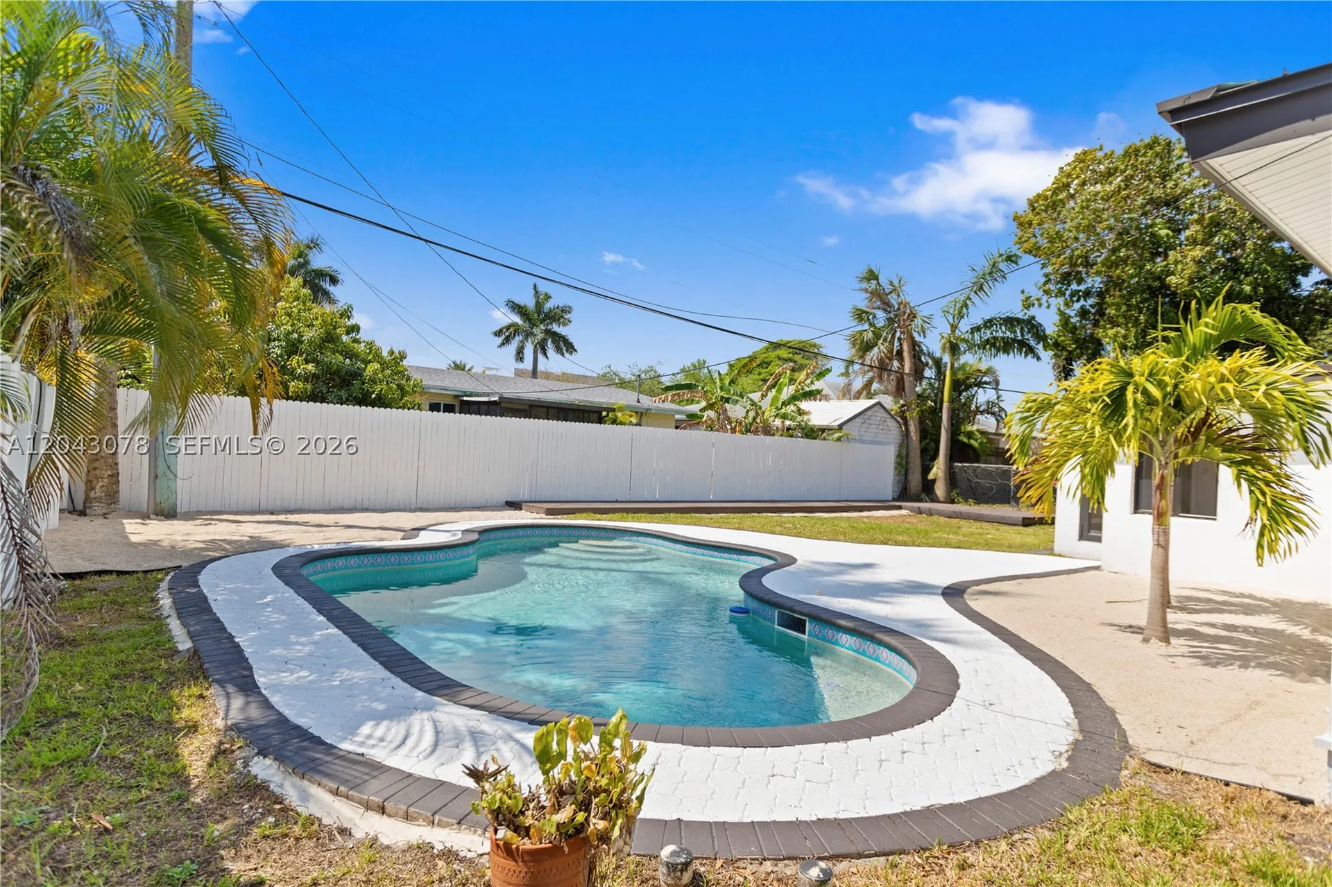 1524 SW 32 Court Fort Lauderdale FL 33315