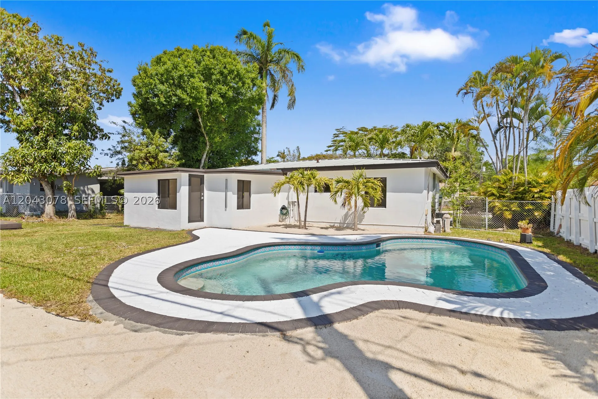 1524 SW 32 Court Fort Lauderdale FL 33315