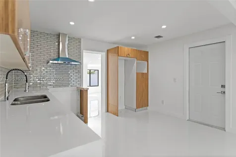 1524 SW 32 Court Fort Lauderdale FL 33315
