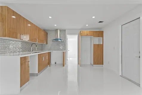 1524 SW 32 Court Fort Lauderdale FL 33315