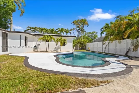 1524 SW 32 Court Fort Lauderdale FL 33315
