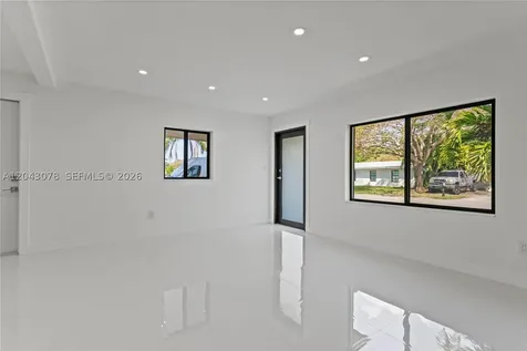 1524 SW 32 Court Fort Lauderdale FL 33315