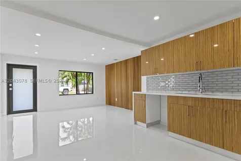 1524 SW 32 Court Fort Lauderdale FL 33315