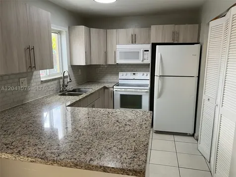 6975 NW 173rd Drive Hialeah FL 33015