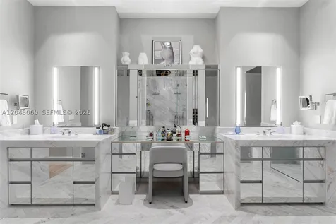 2821 S Bayshore Drive Miami FL 33133