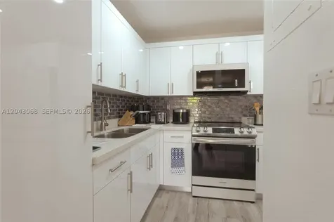 10501 SW 108th Avenue Miami FL 33176