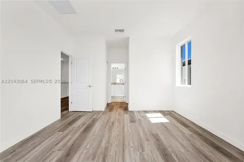 22555 SW 125th Avenue Miami FL 33170