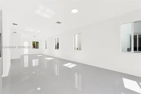 22555 SW 125th Avenue Miami FL 33170